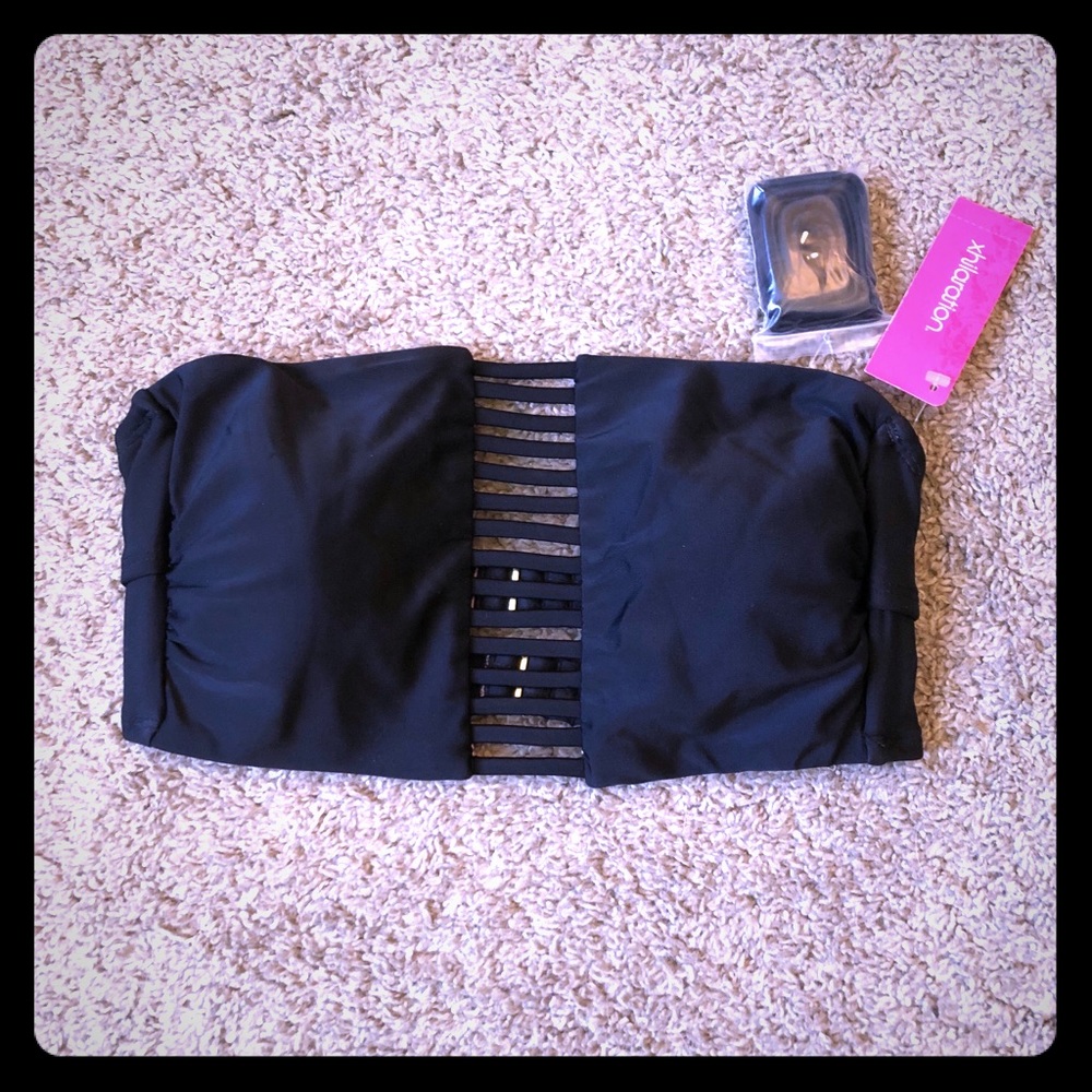 Strapless Swimsuit Top - Black